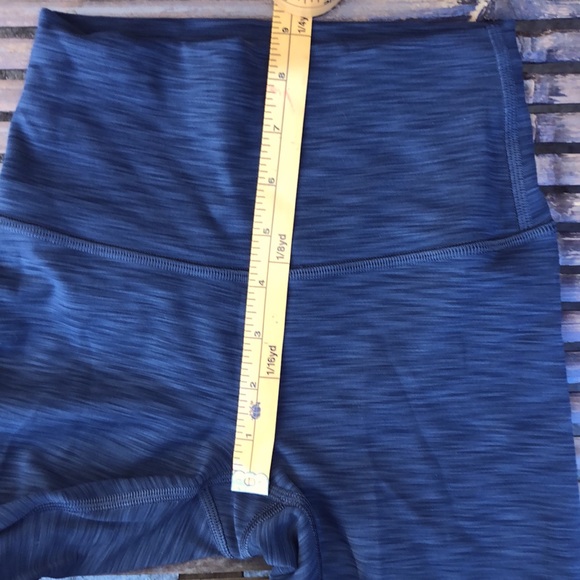 Lululemon drawstring leggings in heathered gray - Picture 8 of 8